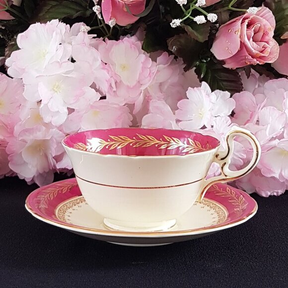 Vintage Aynsley Bone China Tea Cup and Saucer England - Picture 7 of 9